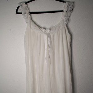 Lace White Nightgown | XL